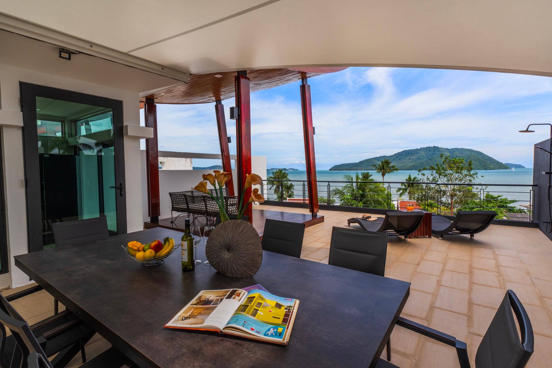 Stunning SeaView 4br Private Pool Villa